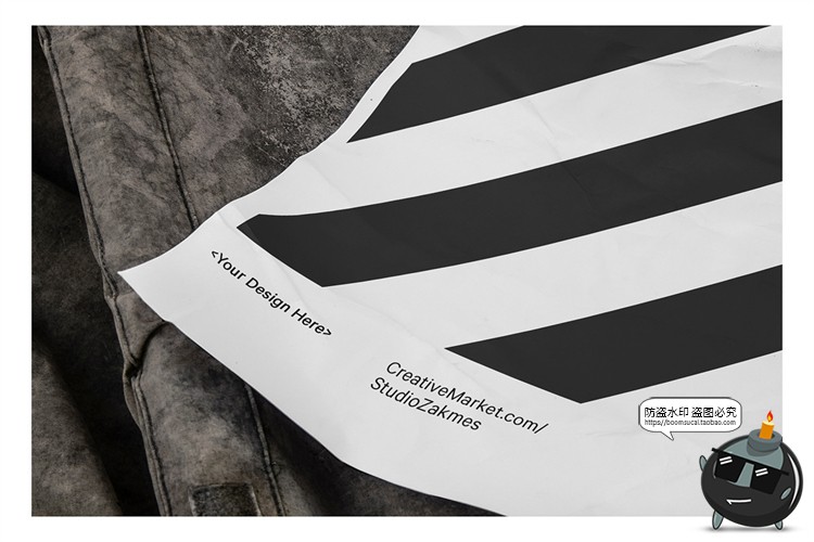 墙壁褶皱传单广告海报水里水中面漂浮纸张效果样机PSD模板PS素材-设计猿