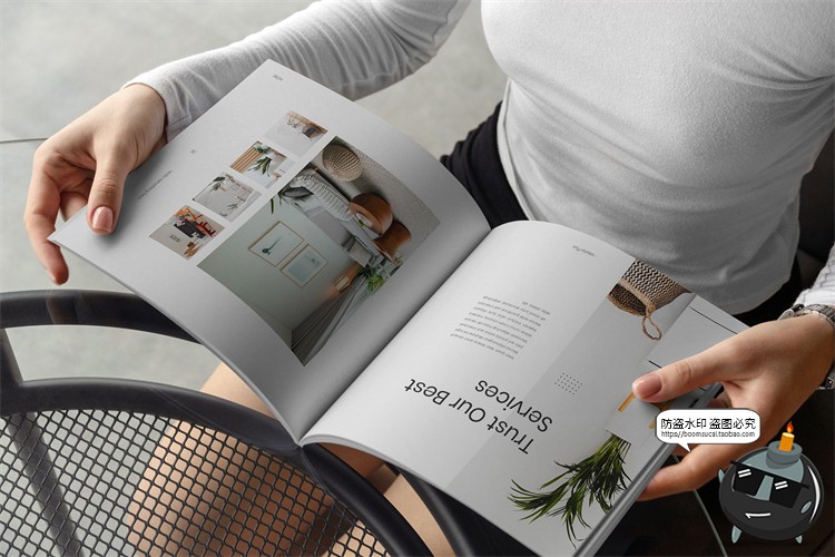 正方形杂志画册手册书籍手持翻页效果场景贴图样机PSD模板PS素材-设计猿