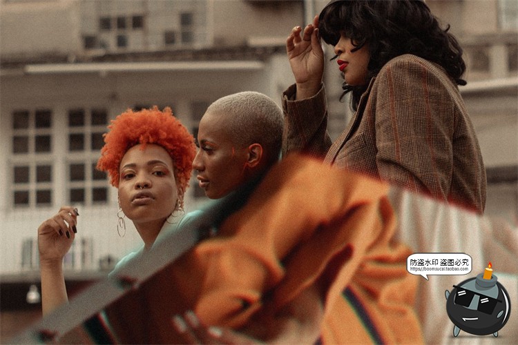 梦幻抽象艺术万花筒棱镜玻璃反射特效图片特效样机PSD模版PS素材-设计猿