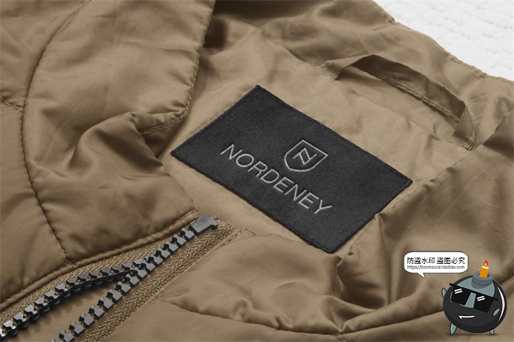 图片[4]-衣服领标标签衣标刺绣绣花标签服装品牌标志样机PSD模板PS素材-设计猿