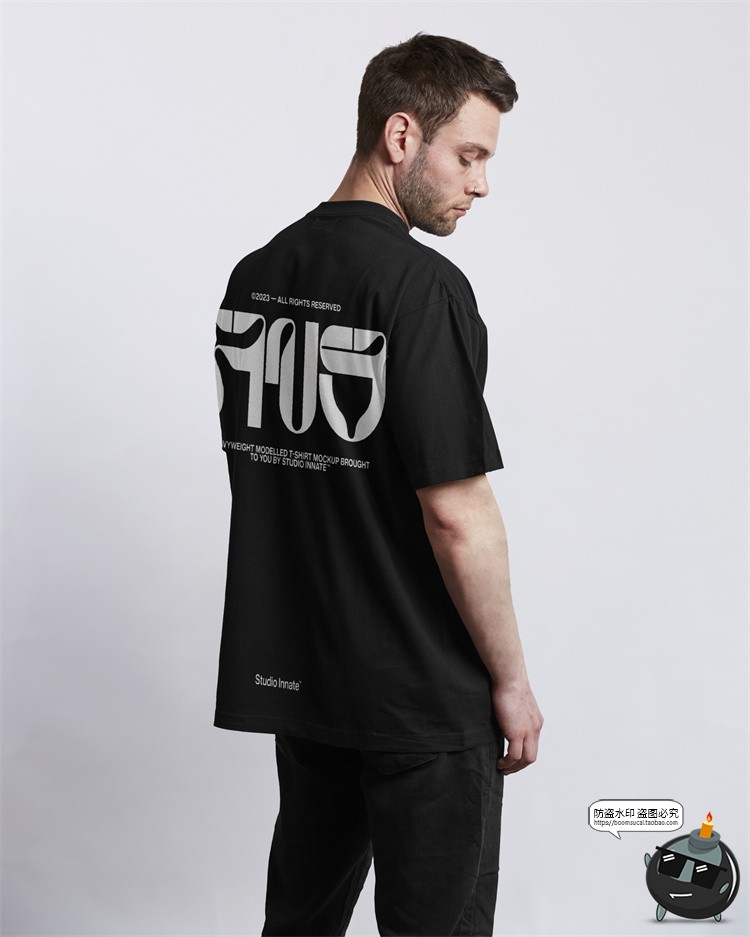 图片[2]-宽松大码男士T恤短袖上衣模特正面反面印花贴图展示PSD样机PS素材-设计猿