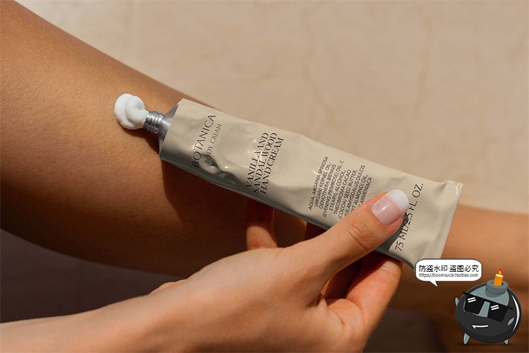 图片[3]-护手霜防晒霜金属铝药膏乳膏管包装贴图效果展示样机PSD模板素材-设计猿