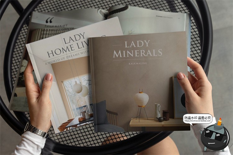 图片[4]-正方形杂志画册手册书籍手持翻页效果场景贴图样机PSD模板PS素材-设计猿