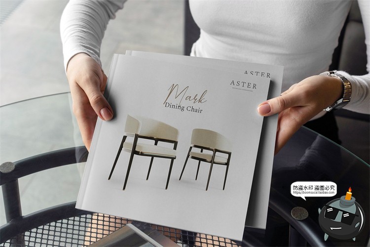 图片[7]-正方形杂志画册手册书籍手持翻页效果场景贴图样机PSD模板PS素材-设计猿