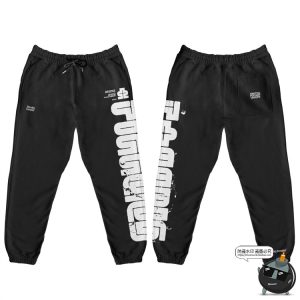 潮牌褶皱品牌运动裤卫裤长裤棉裤装服装印花贴图样机PSD模板素材-设计猿