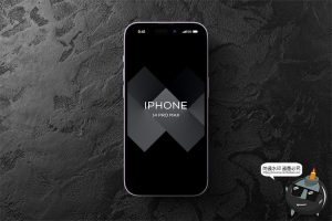 暗黑风iPhone 14 Pro Max手机屏幕演示效果图贴图样机PSD模板素材-设计猿