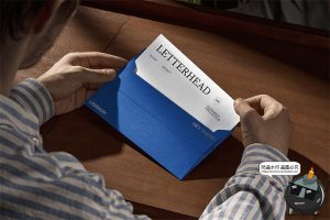 可撕拉手持信封信纸请柬邀请函文具场景展示效果样机PSD模板素材-设计猿